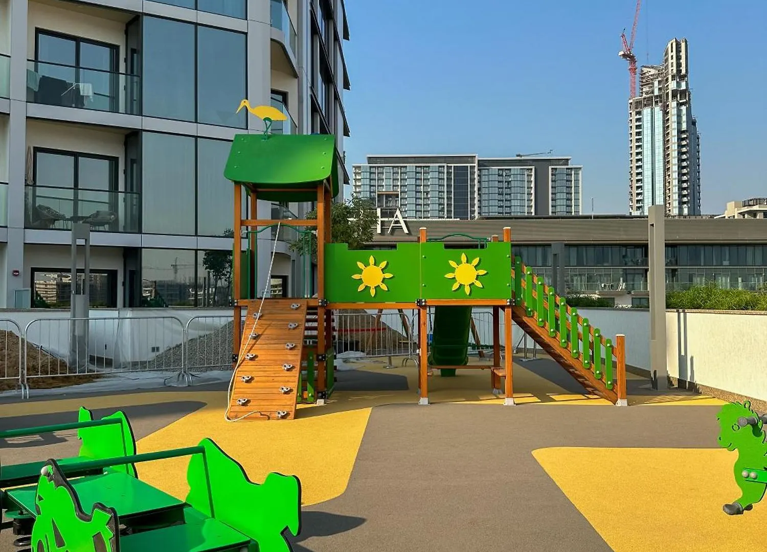 Kid-Friendly 2Br - Secure, Central And Peaceful Dubai