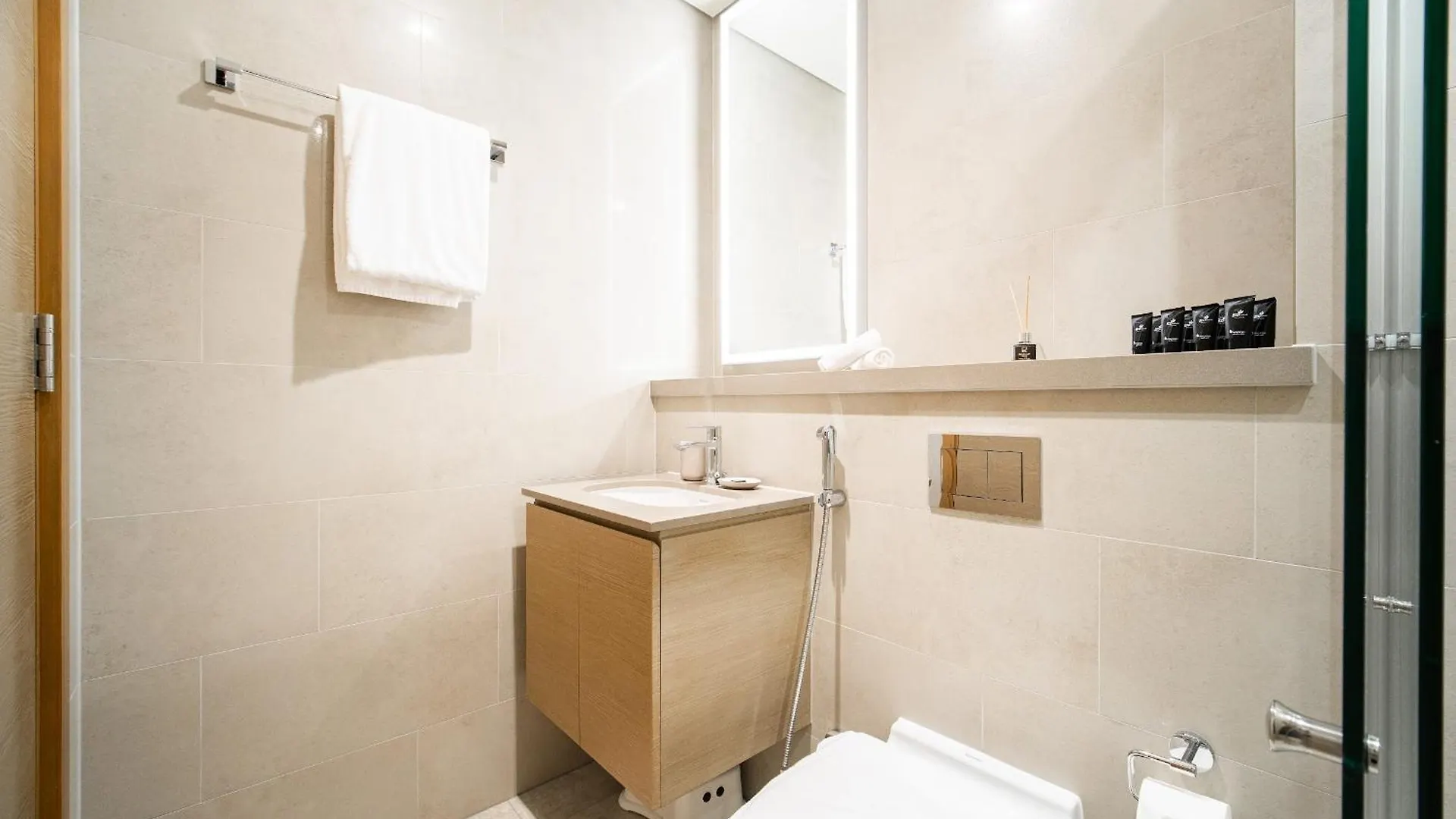 Kid-Friendly 2Br - Secure, Central And Peaceful Dubai 0*,