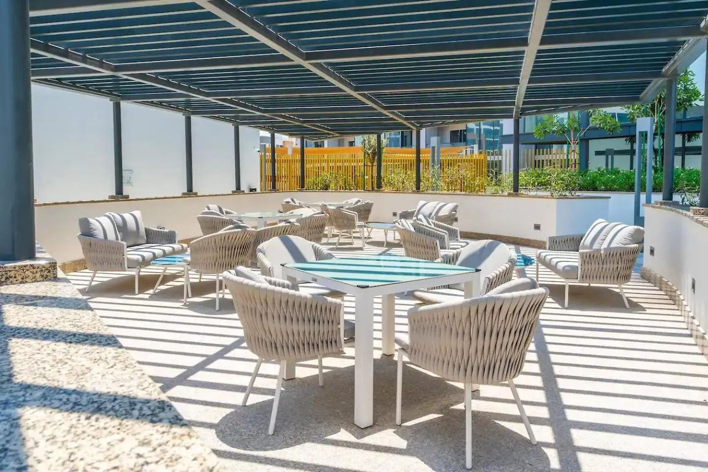 Apartment Kid-Friendly 2Br - Secure, Central And Peaceful Dubai